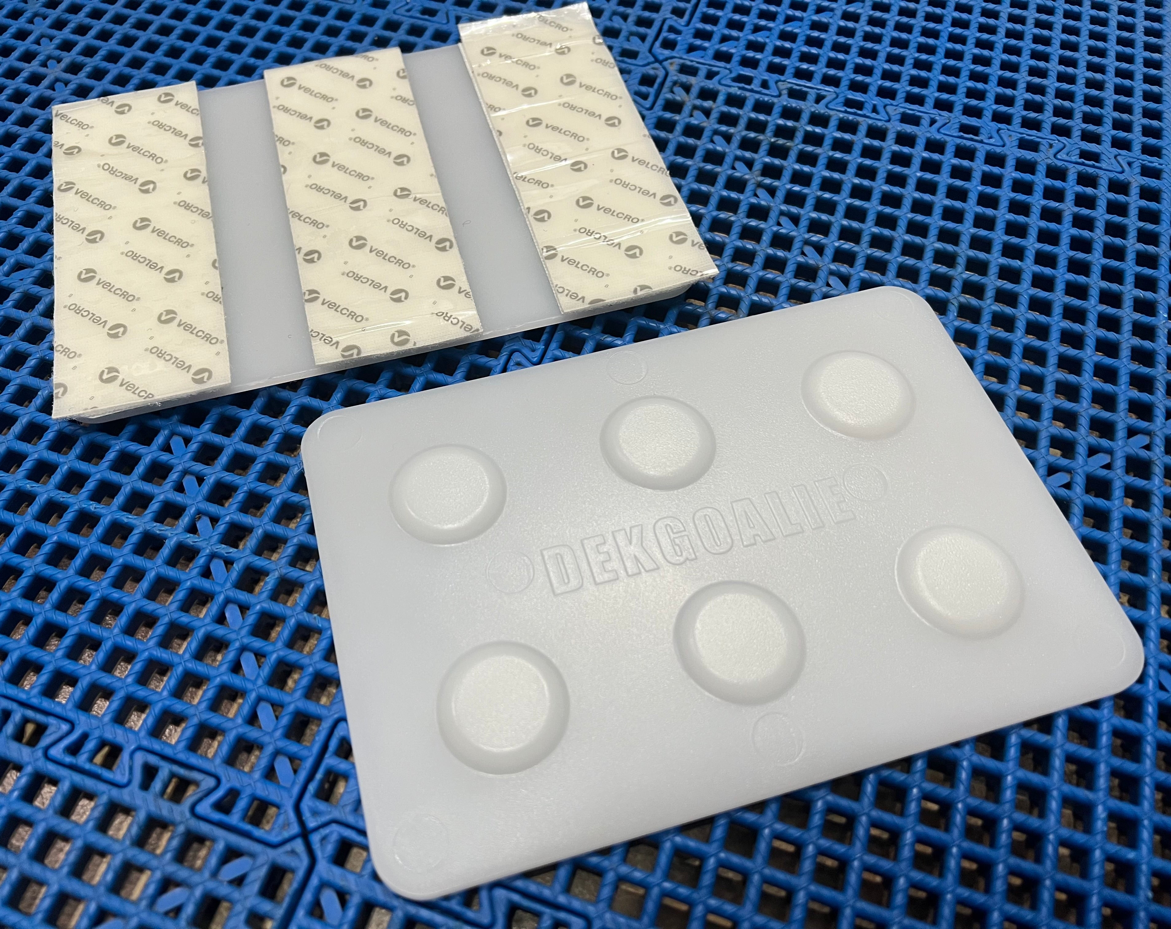 DekGoalie PRO Sliders - KNEE replacements